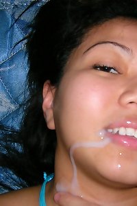 plump woman vigorously performing oral fuck-fest